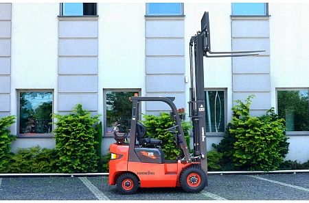  Бензиновый погрузчик LONKING LG15GLT 1,5т 3,0 м Nissan арт. 710151 низкие цены 