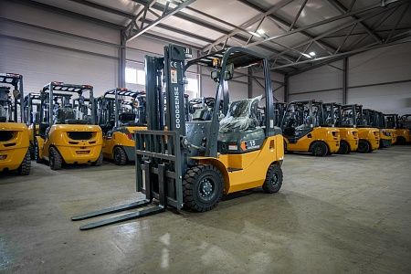  Дизельный погрузчик GOODSENSE FD15 1,5т 3,0м Xinchai Арт 716961 низкие цены 
